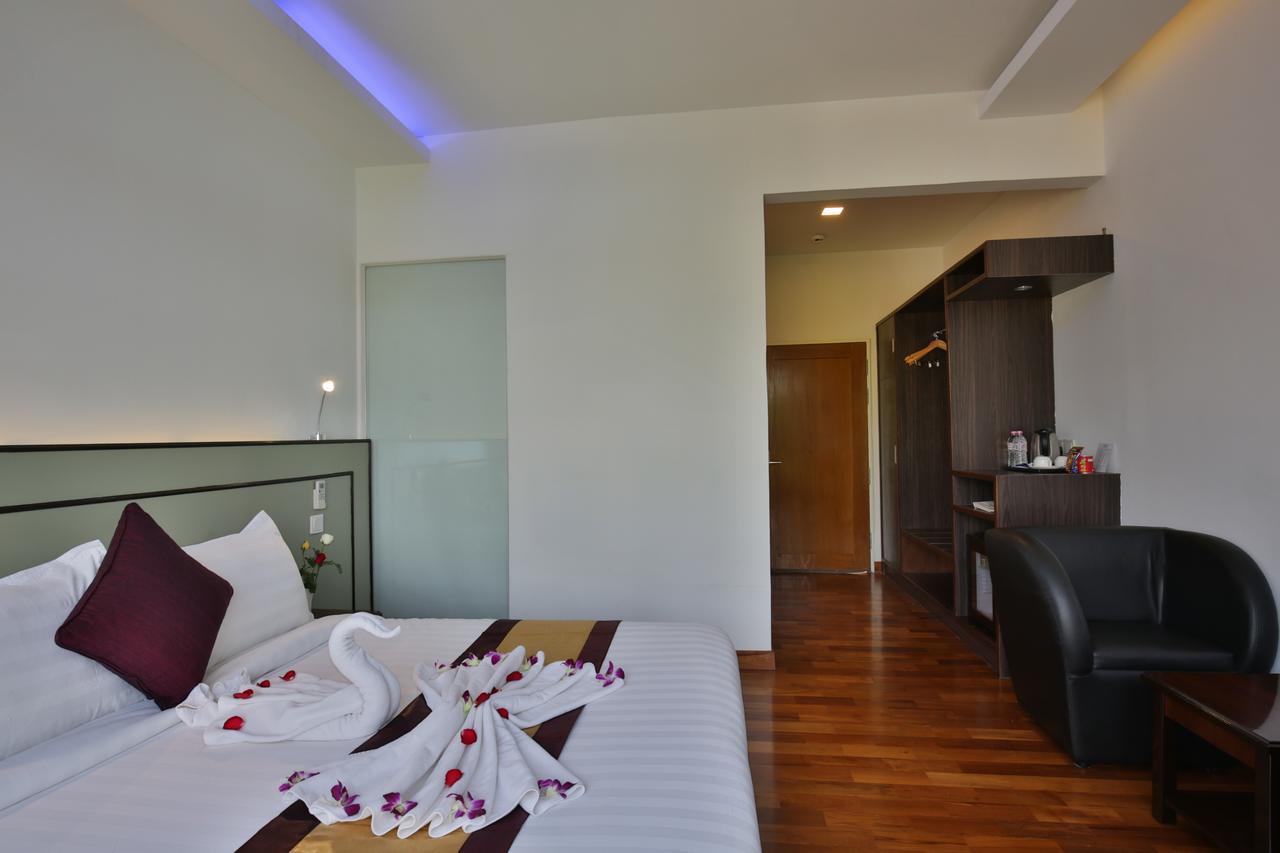 Sky View Hotel Yangon Exterior foto